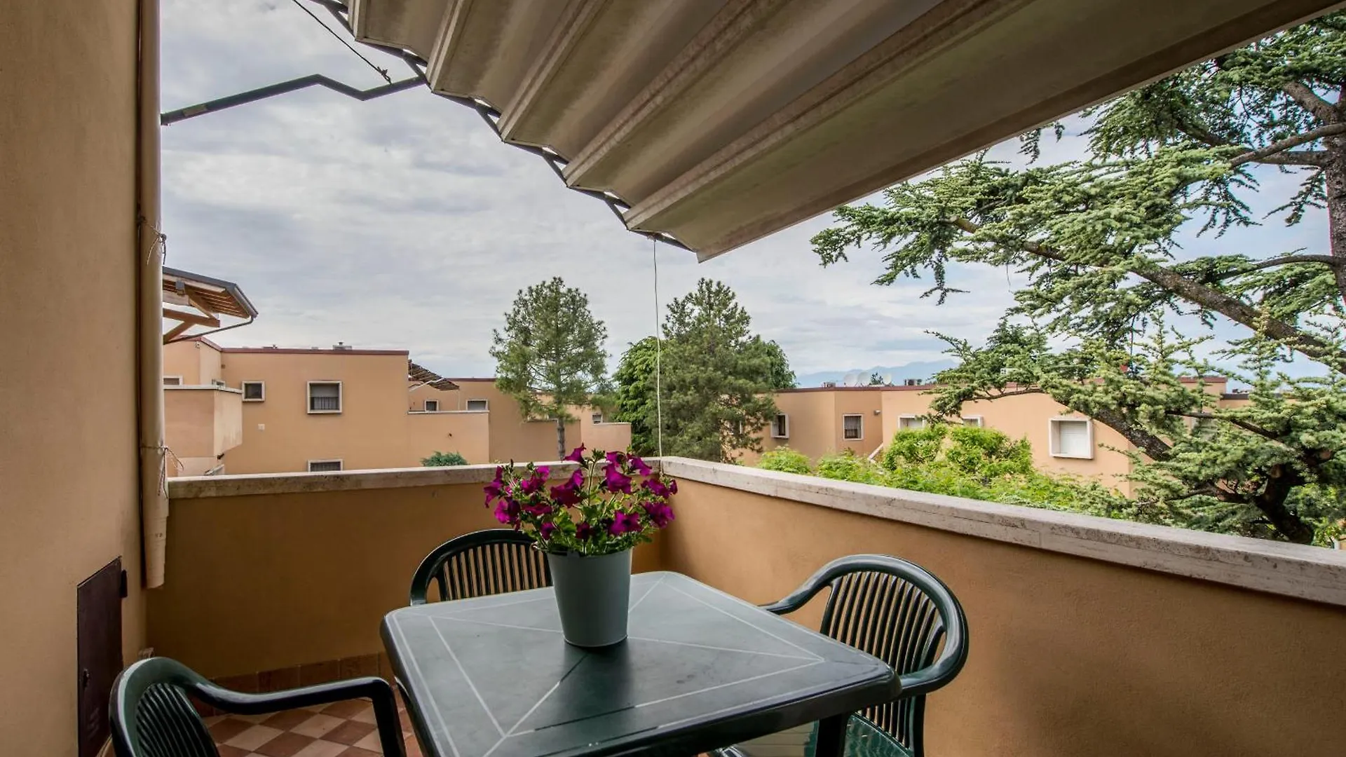 Italianflat - Peschiera Residence location